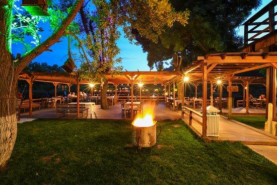 Mints Hotel Restaurant